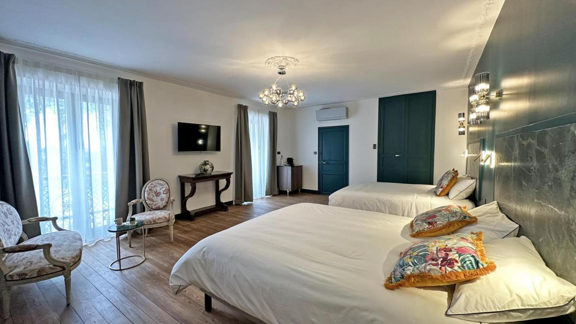 Le Manoir Des Perrieres Bed & Breakfast Rochechouart Luaran gambar