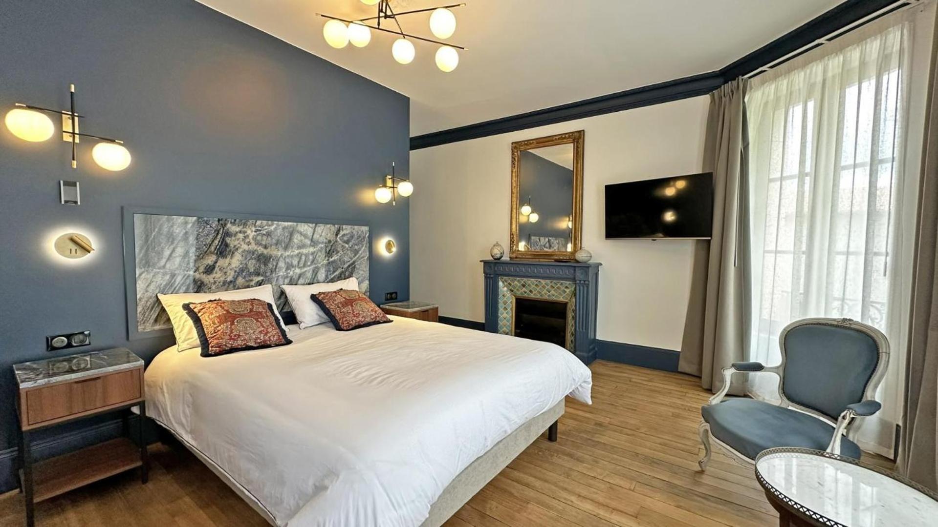 Le Manoir Des Perrieres Bed & Breakfast Rochechouart Luaran gambar