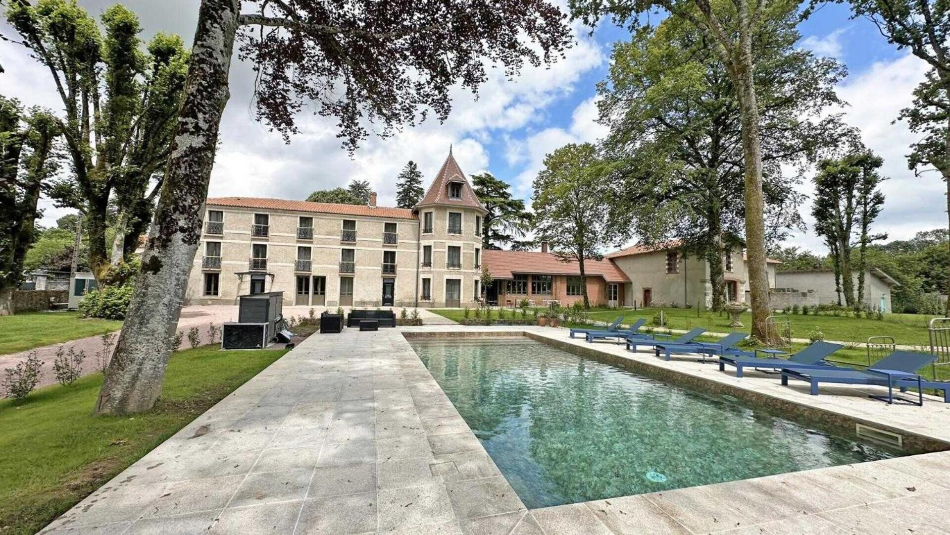 Le Manoir Des Perrieres Bed & Breakfast Rochechouart Luaran gambar
